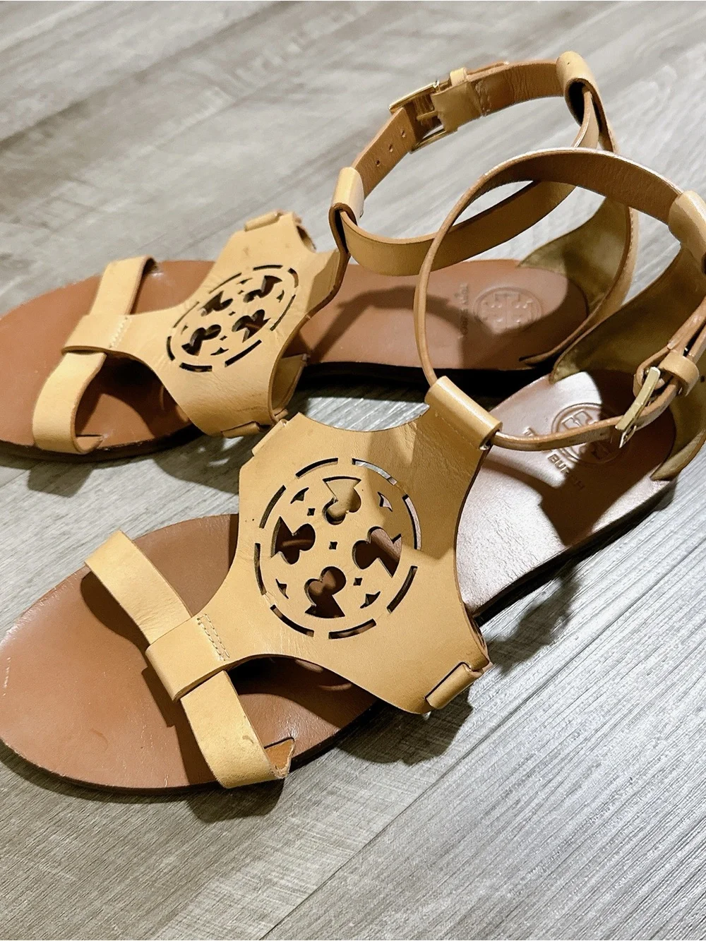 Tory Burch Zoey Leather Sandals Tan / Camel